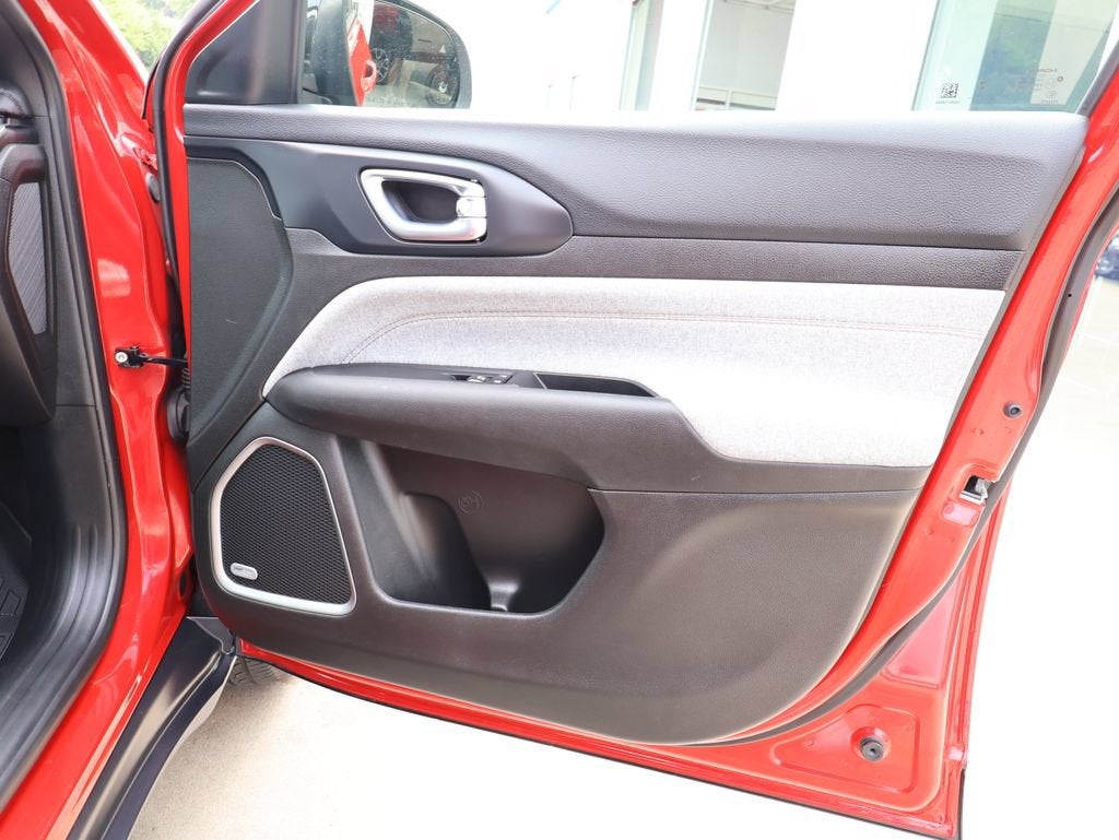 2024 Jeep Compass Latitude Lux FWD