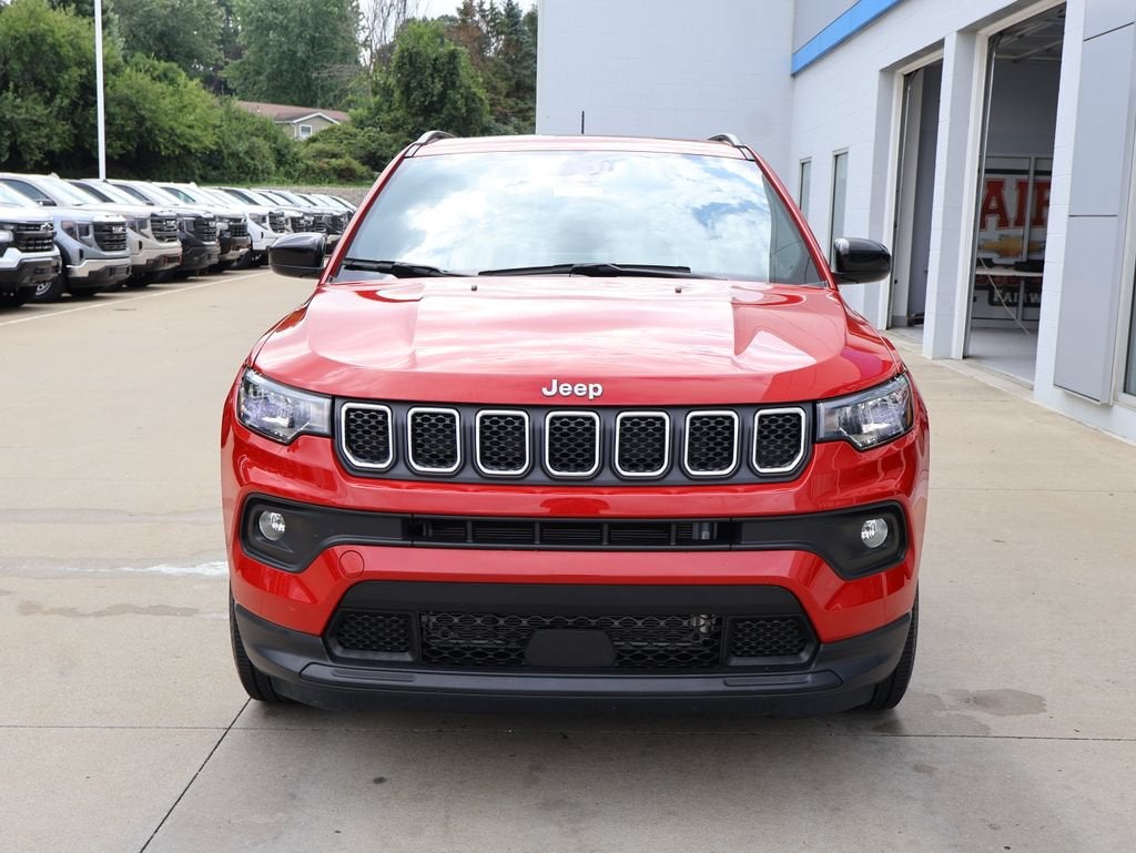 2024 Jeep Compass Latitude Lux FWD