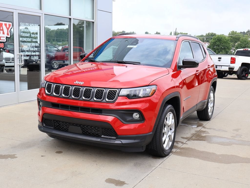 2024 Jeep Compass Latitude Lux FWD