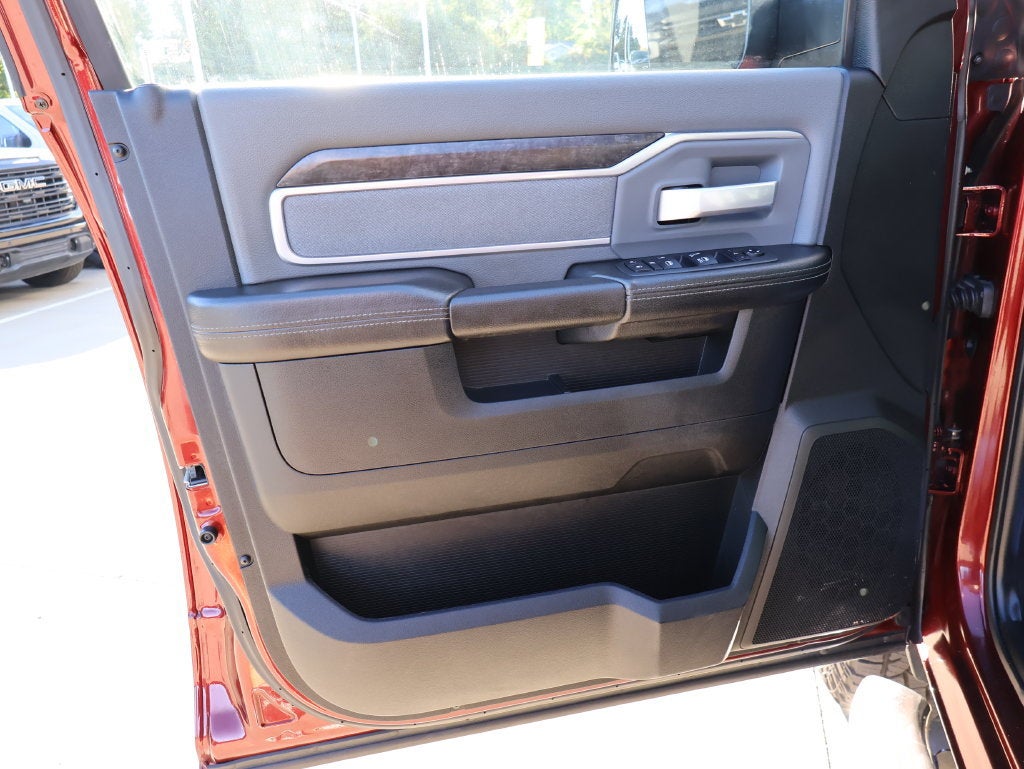 2021 RAM 3500 Big Horn Crew Cab 4x4 6'4" Box