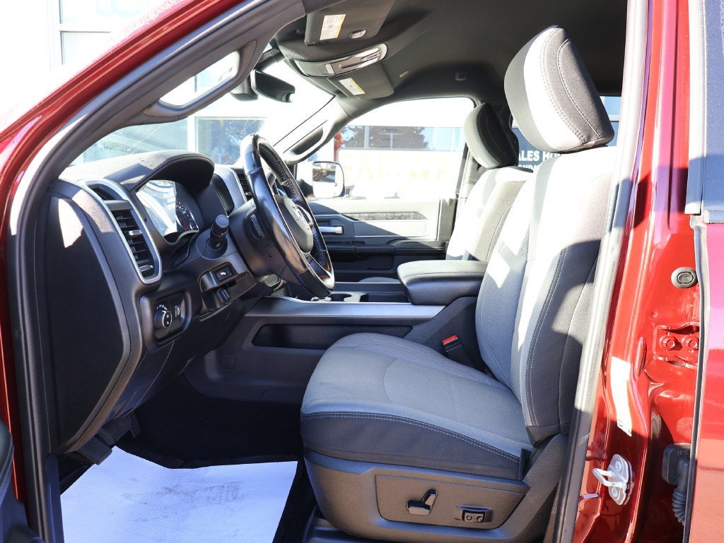 2021 RAM 3500 Big Horn Crew Cab 4x4 6'4" Box