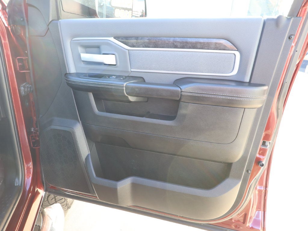 2021 RAM 3500 Big Horn Crew Cab 4x4 6'4" Box