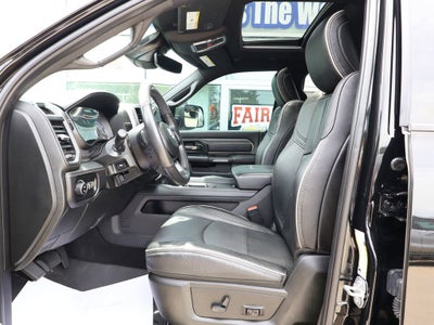 2020 RAM 3500 Limited Crew Cab 4x4 8' Box
