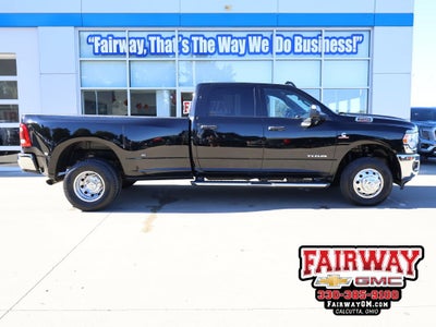 2022 RAM 3500 Big Horn Crew Cab 4x4 8' Box