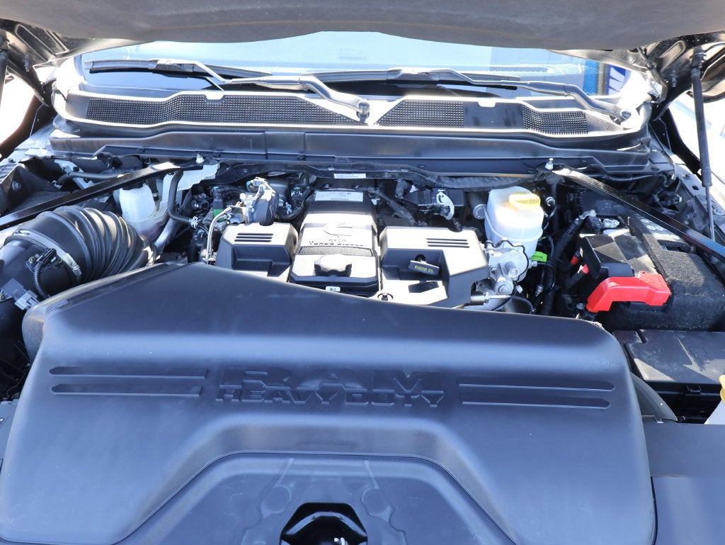 2022 RAM 3500 Big Horn Crew Cab 4x4 8' Box