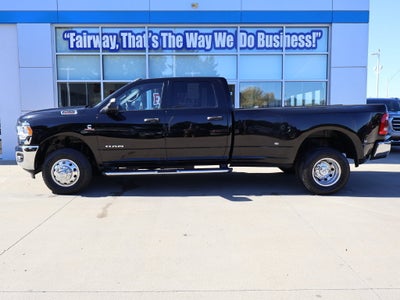 2022 RAM 3500 Big Horn Crew Cab 4x4 8' Box