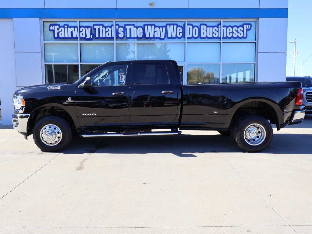 2022 RAM 3500 Big Horn Crew Cab 4x4 8' Box
