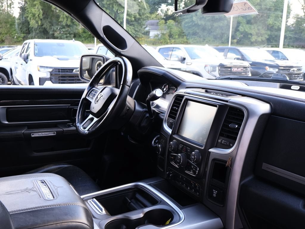 2017 RAM 2500 Limited Crew Cab 4x4 6'4" Box