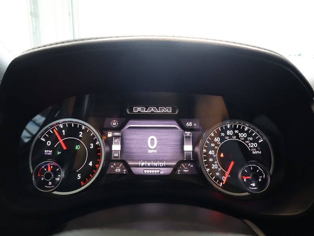 2022 RAM 2500 Laramie Crew Cab 4x4 6'4" Box