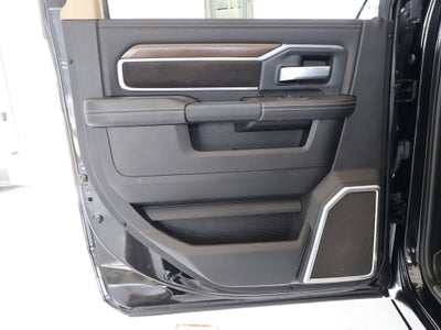 2022 RAM 2500 Laramie Crew Cab 4x4 6'4" Box