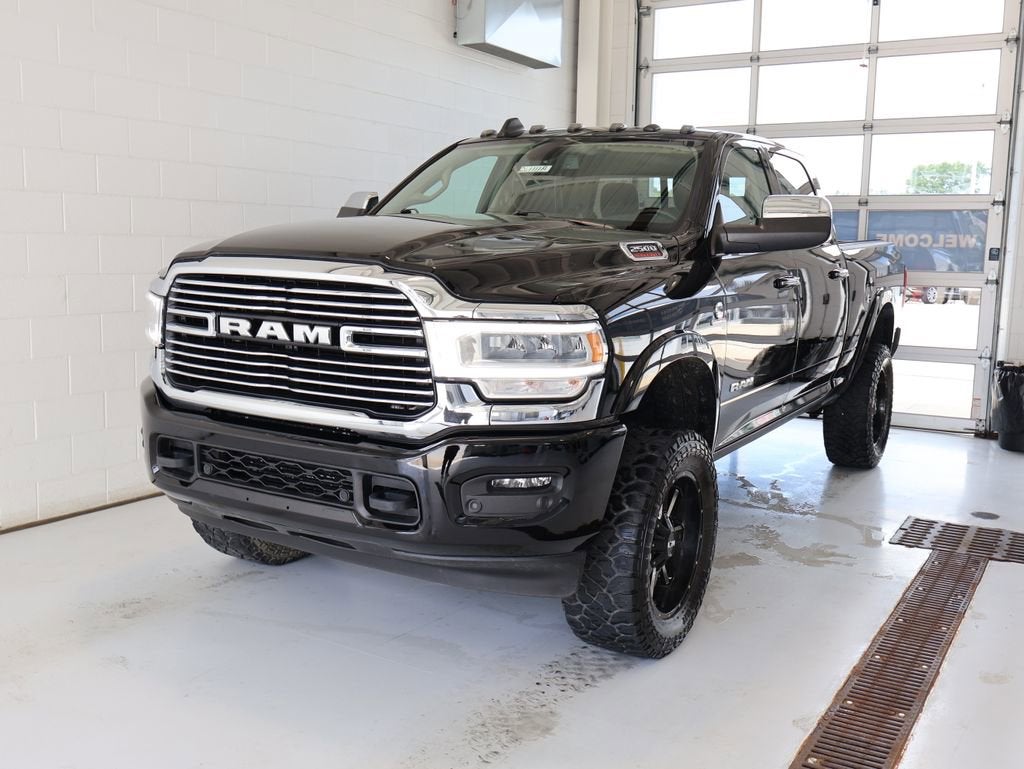 2022 RAM 2500 Laramie Crew Cab 4x4 6'4" Box