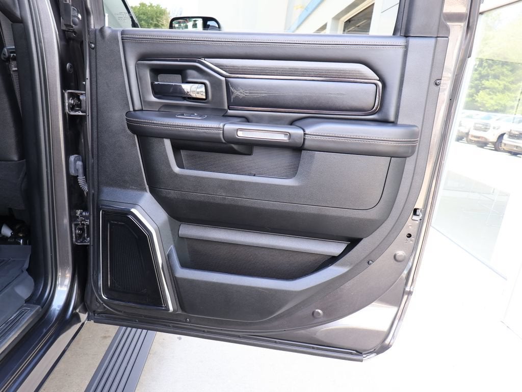 2022 RAM 2500 Limited Crew Cab 4x4 6'4" Box