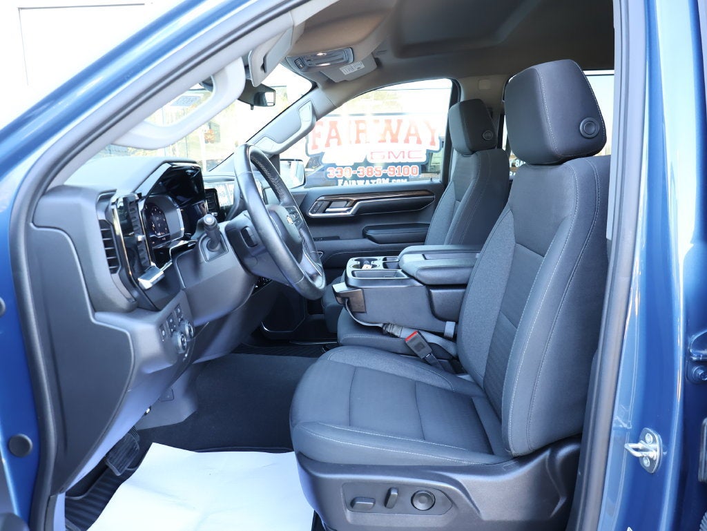 2024 Chevrolet Silverado 1500 LT - Photo 14