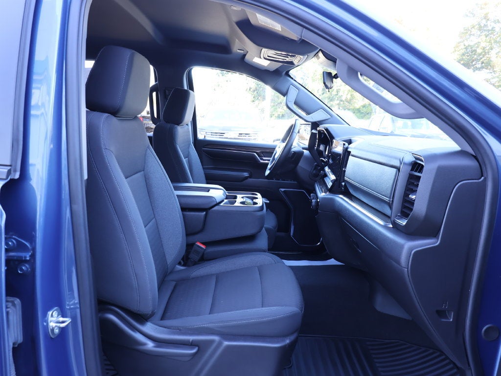 2024 Chevrolet Silverado 1500 LT - Photo 37