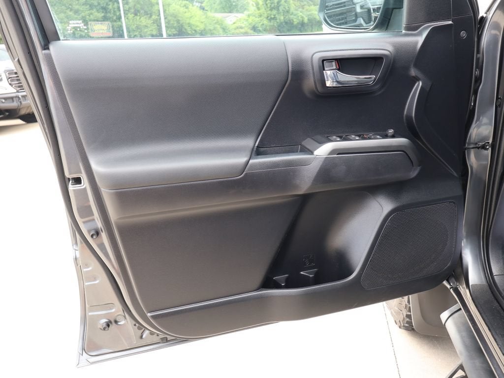 2021 Toyota Tacoma 4WD SR