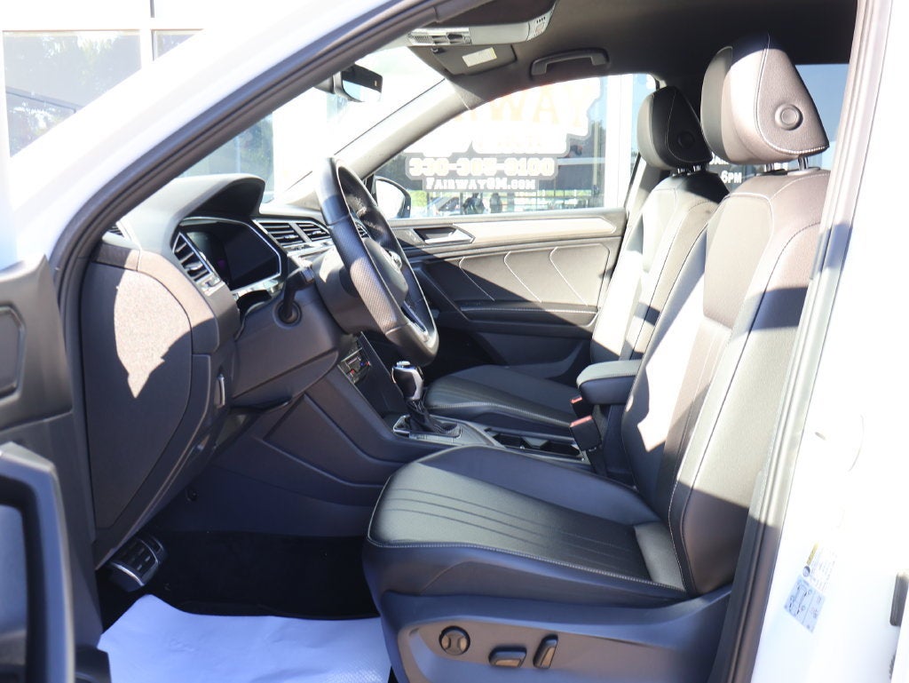 2022 Volkswagen Tiguan 2.0T SE R-Line Black