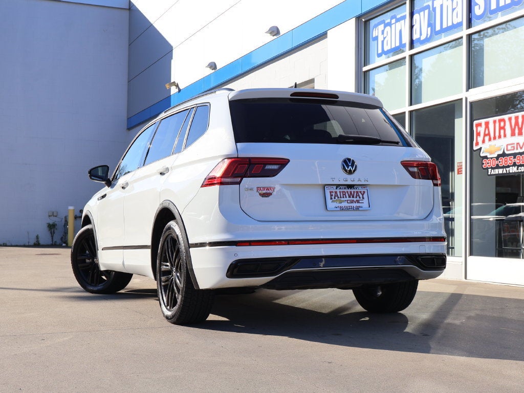 2022 Volkswagen Tiguan 2.0T SE R-Line Black