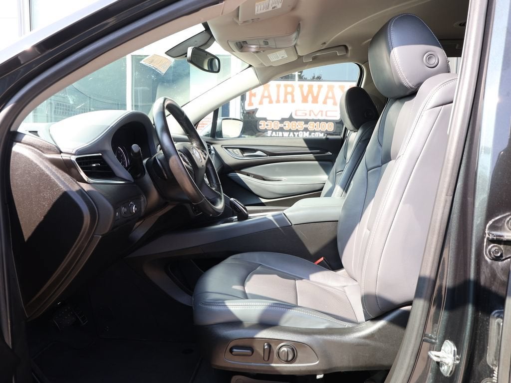2020 Buick Enclave Essence