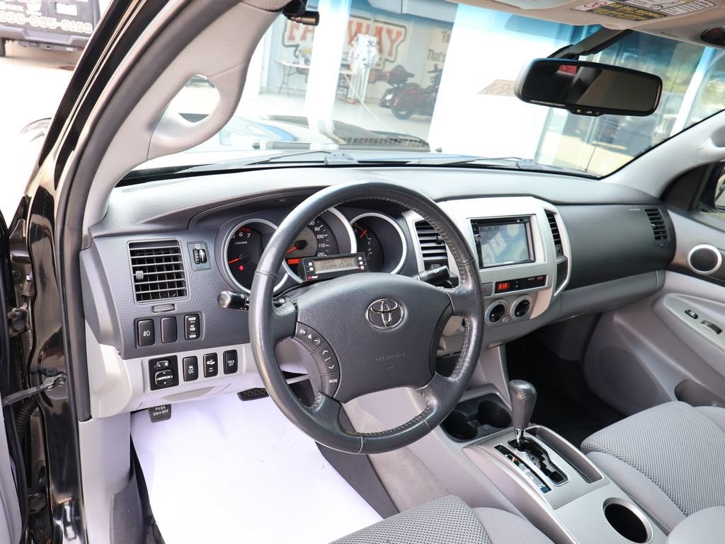 2010 Toyota Tacoma Base V6