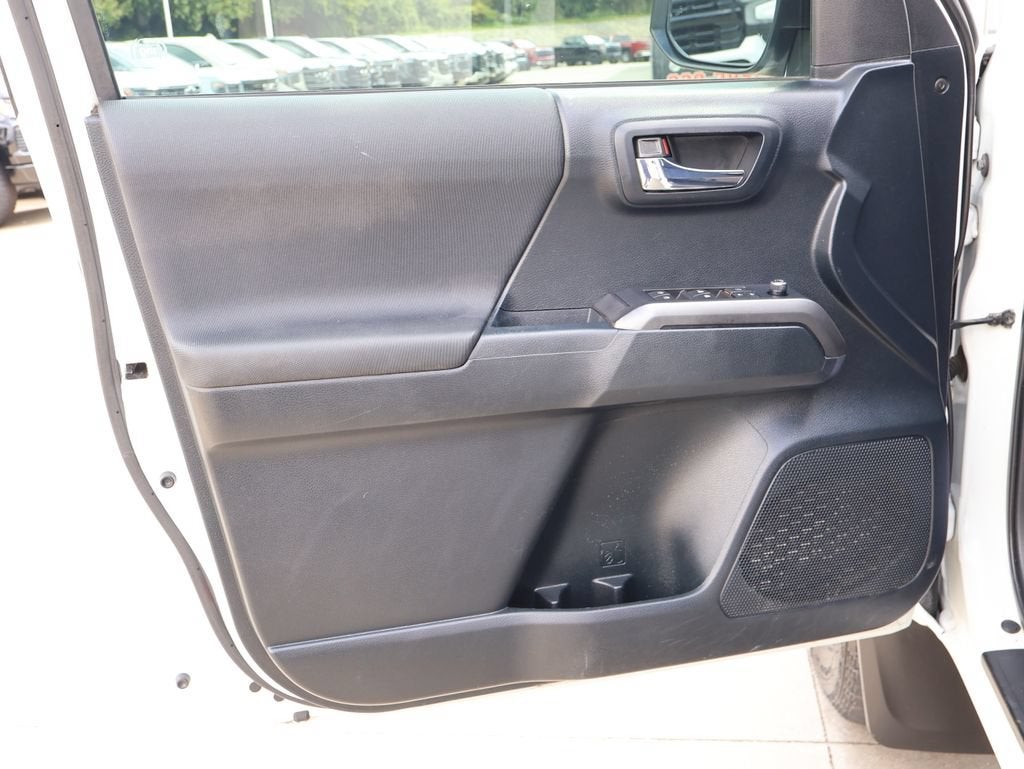 2016 Toyota Tacoma SR5