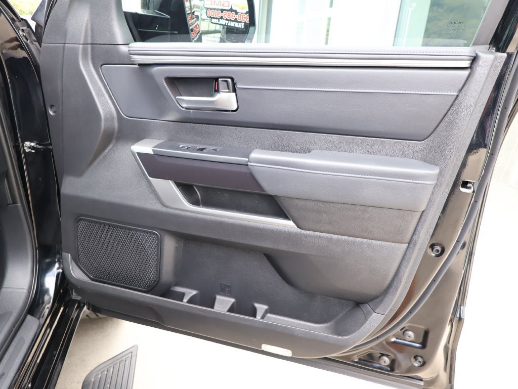 2023 Toyota Híbrido de tundra Platinum