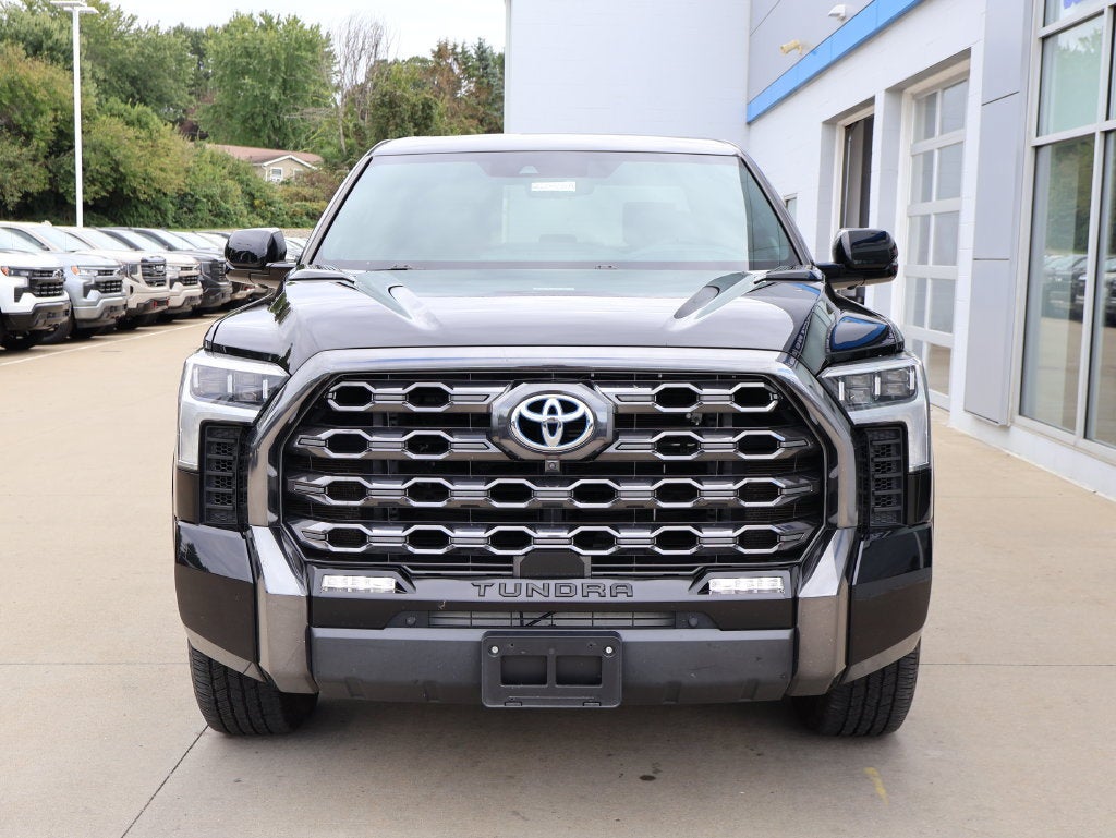 2023 Toyota Híbrido de tundra Platinum