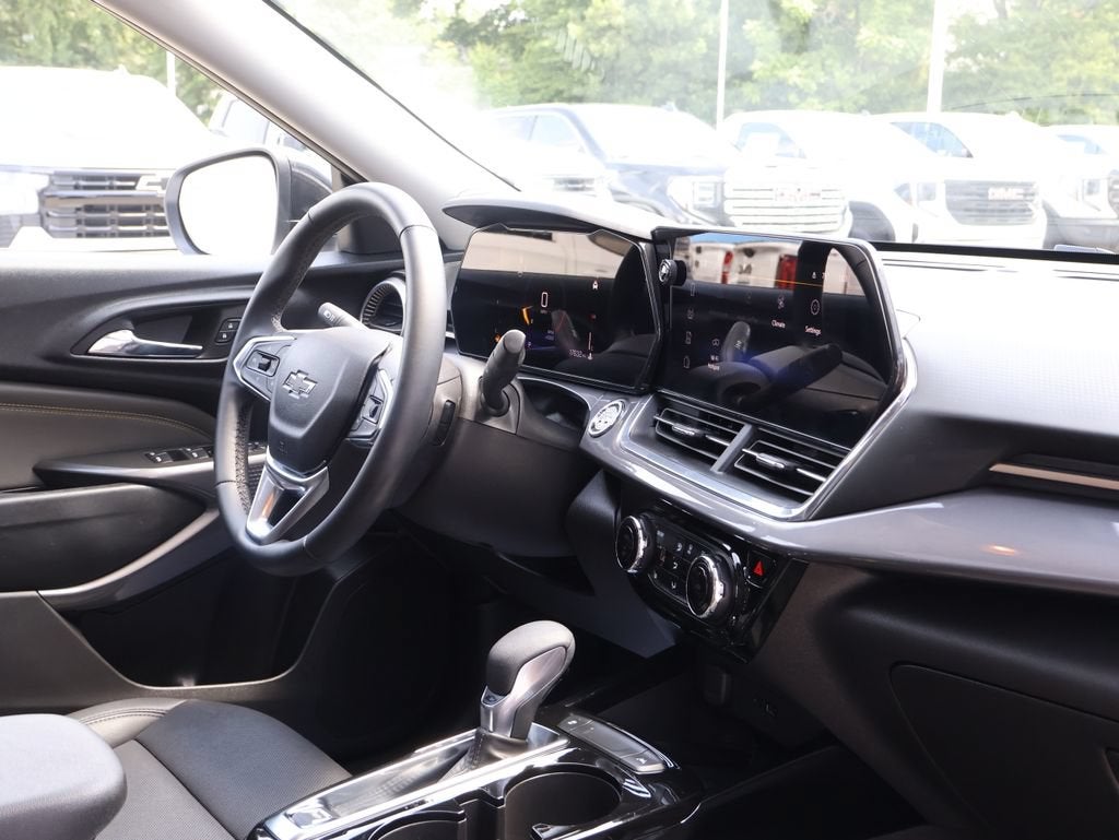 2024 Chevrolet Trax Activ - Photo 34