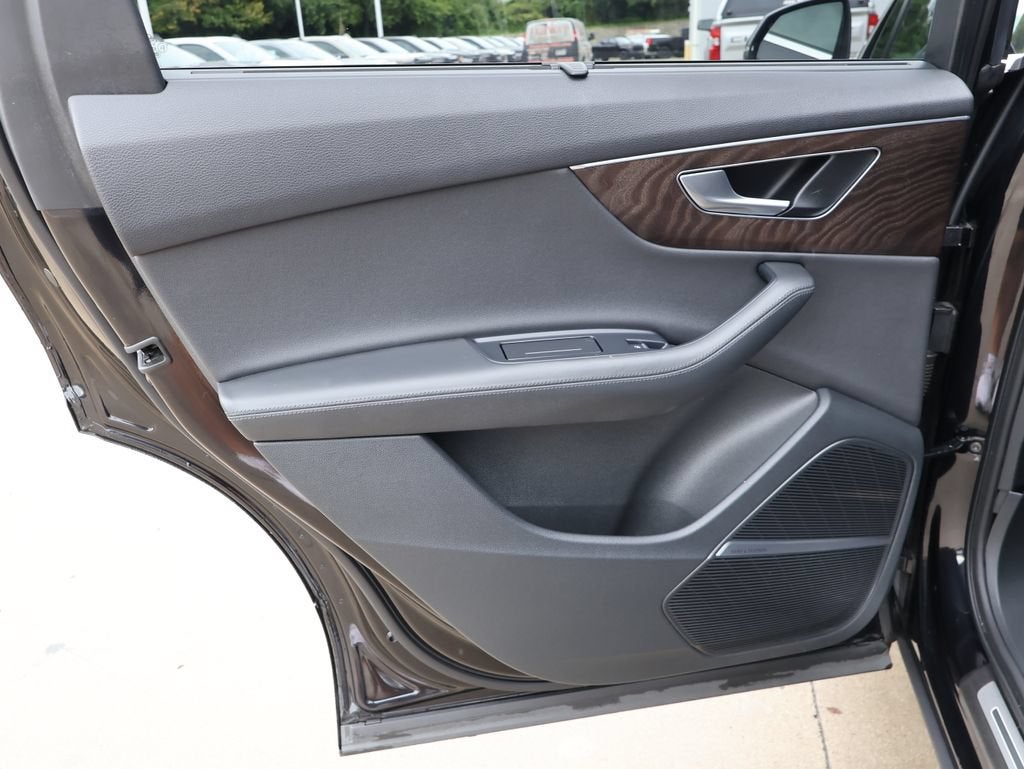 2021 Audi Q7 Premium Plus 55 TFSI quattro Tiptronic