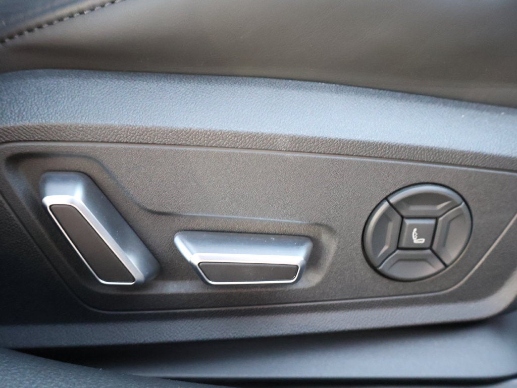 2025 Audi RS 6 Avant performance quattro tiptronic