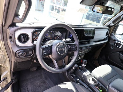 2025 Jeep Wrangler 4-Door Summit 4x4