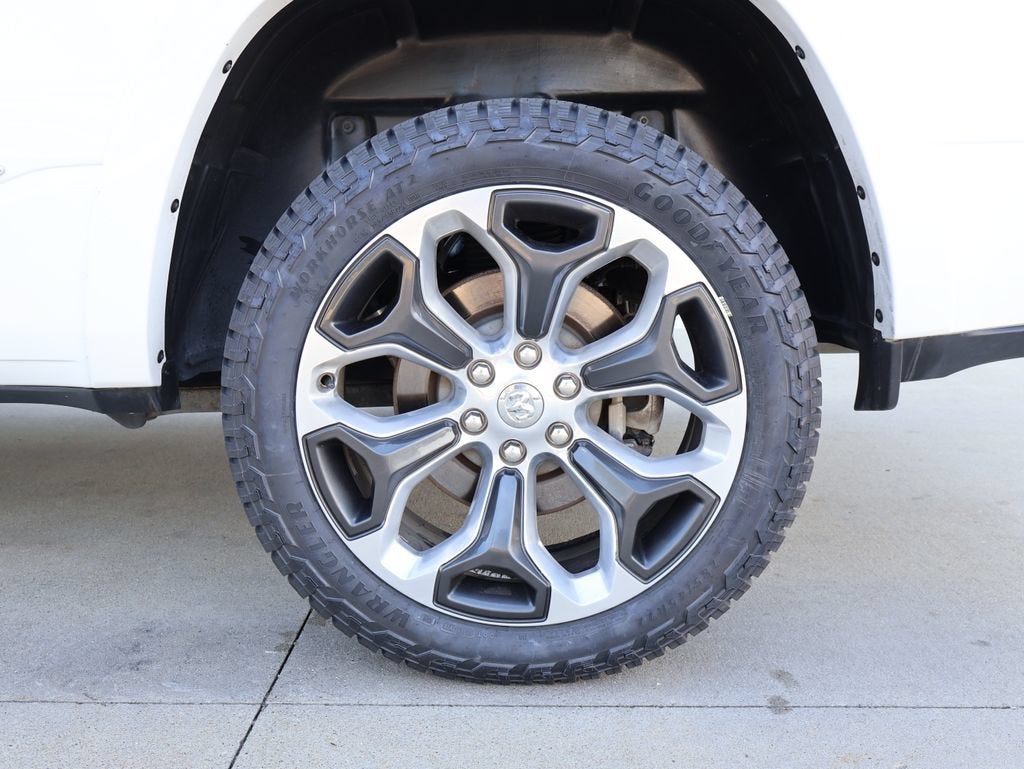 2023 RAM 1500 Limited Crew Cab 4x4 5'7" Box