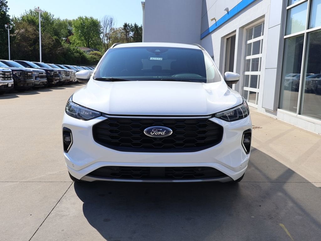2023 Ford Escape ST-Line Elite