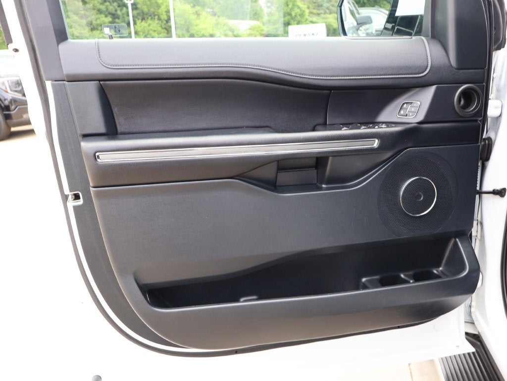 2021 Ford Expedition XLT - Photo 11