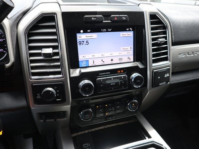 2017 Ford Super Duty F-250 SRW Lariat