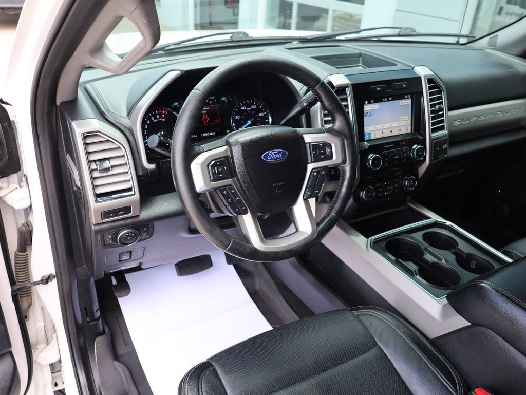 2017 Ford Super Duty F-250 SRW Lariat
