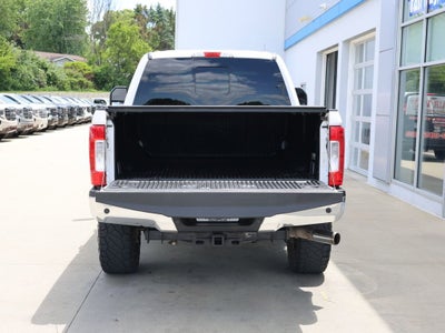 2017 Ford Super Duty F-250 SRW Lariat
