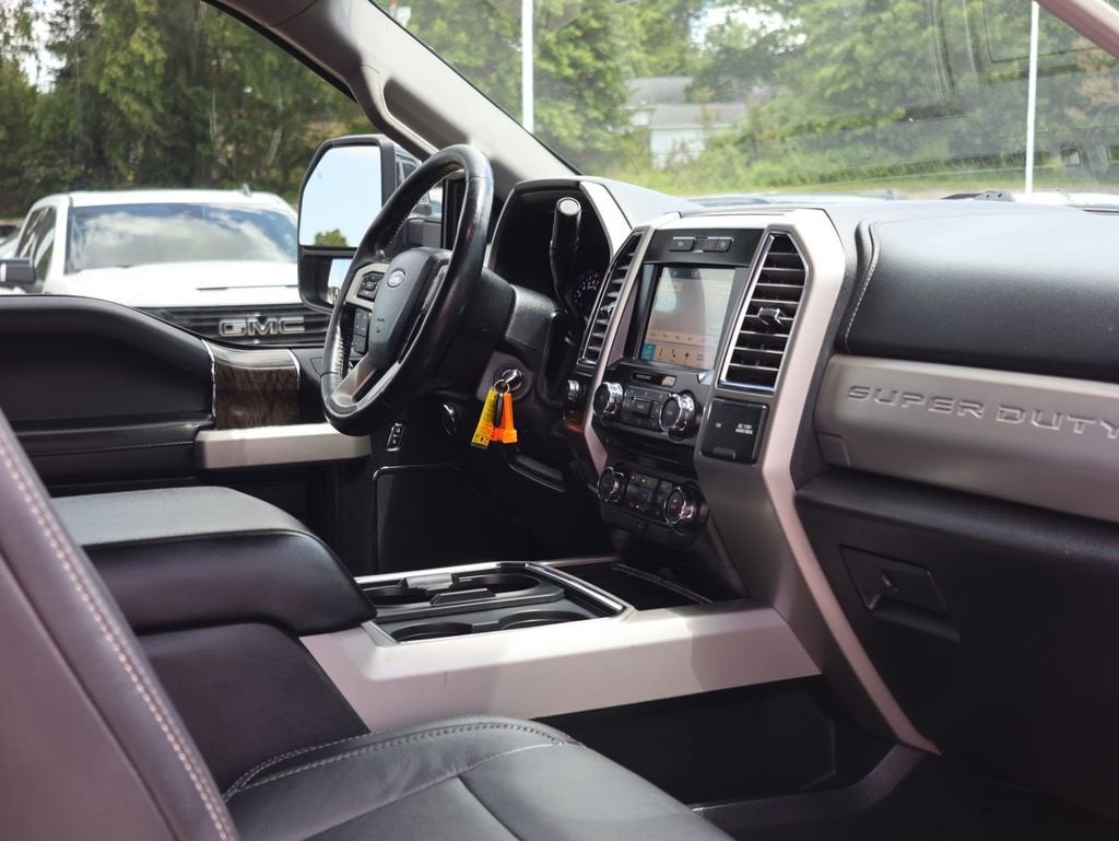 2017 Ford Super Duty F-250 SRW Lariat