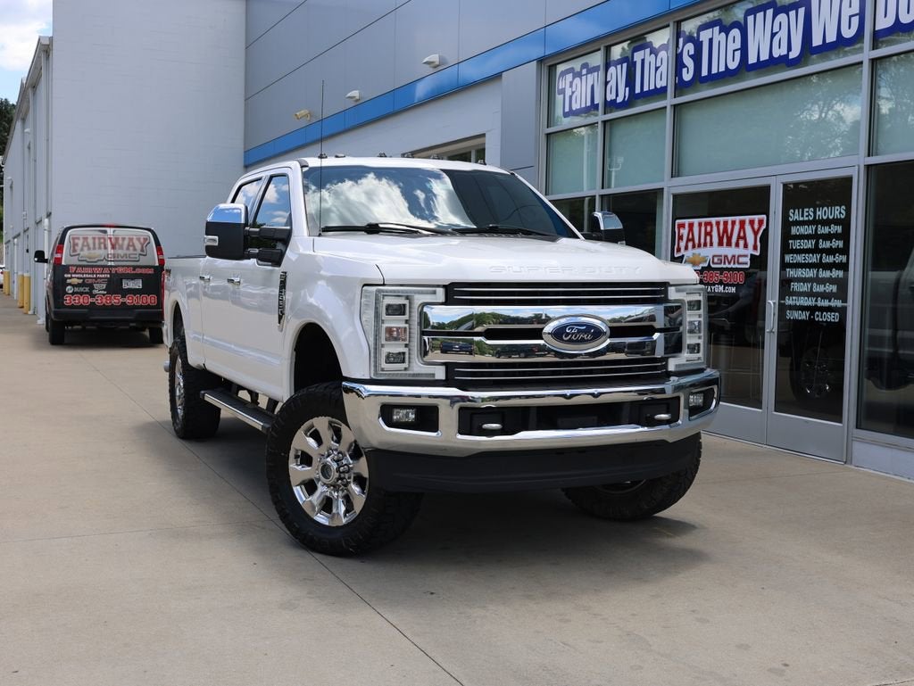 2017 Ford Super Duty F-250 SRW Lariat