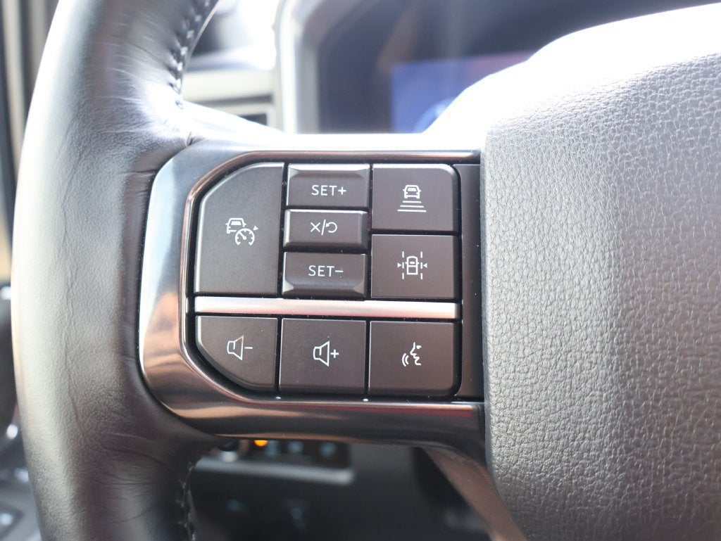2025 Ford F-350 Super Duty Platinum - Photo 18
