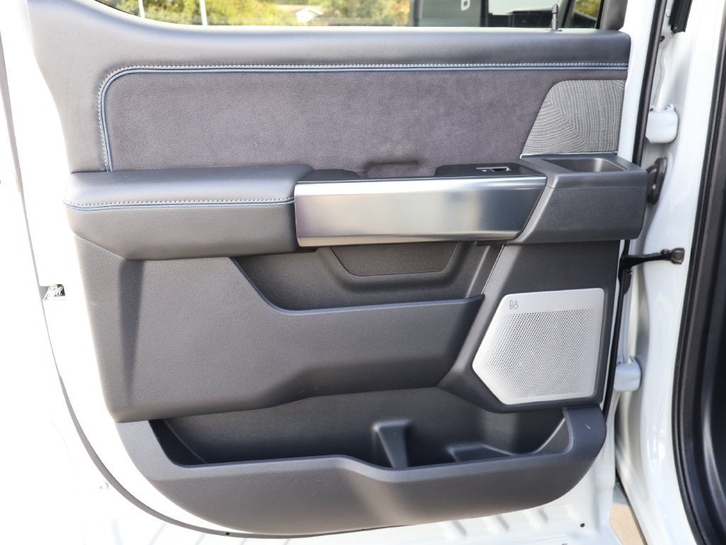 2025 Ford F-350 Super Duty Platinum - Photo 28