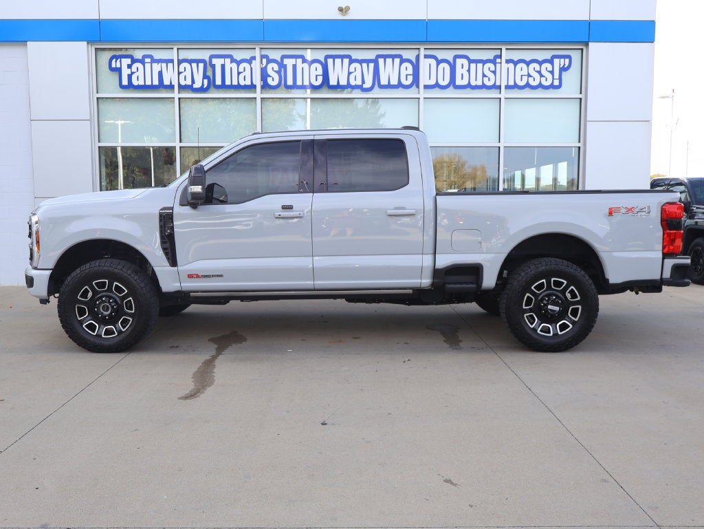 2025 Ford F-350 Super Duty Platinum - Photo 7