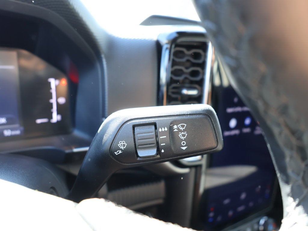2025 Ford Ranger XLT - Photo 17