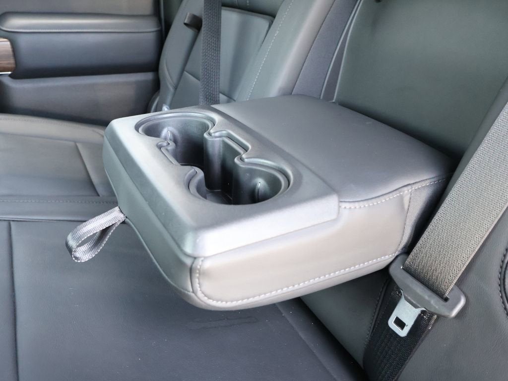 2022 Chevrolet Silverado 3500 HD High Country DRW