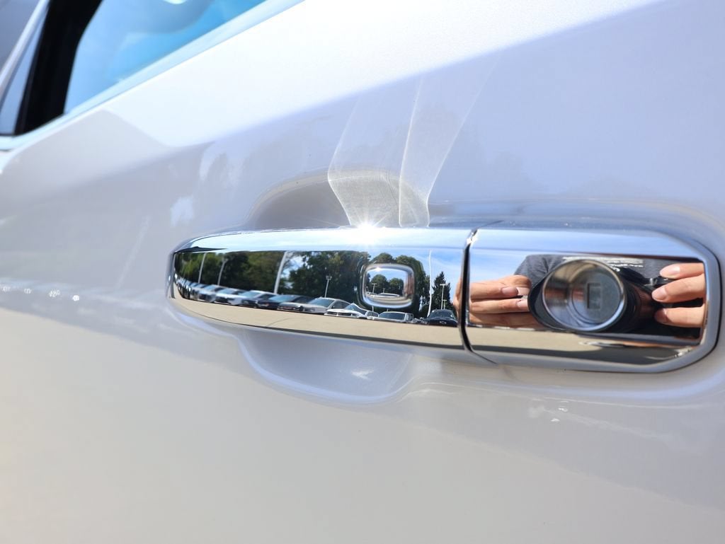 2023 Chevrolet Silverado 1500 LTZ - Photo 11