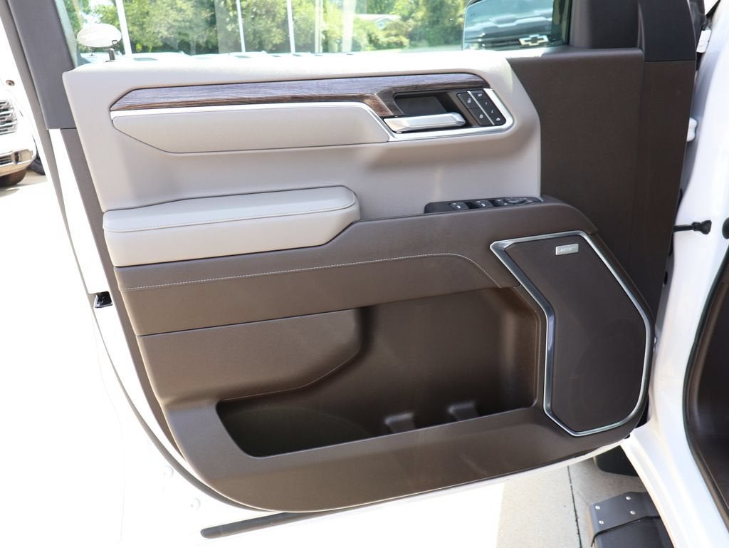 2023 Chevrolet Silverado 1500 LTZ - Photo 12