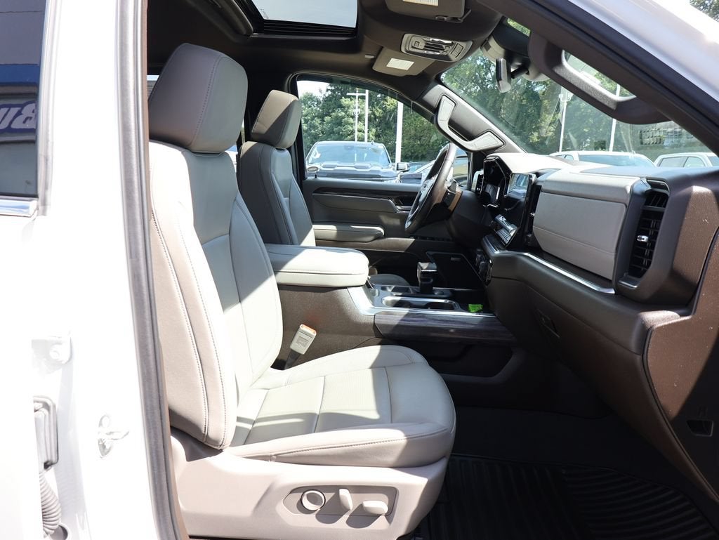 2023 Chevrolet Silverado 1500 LTZ - Photo 43