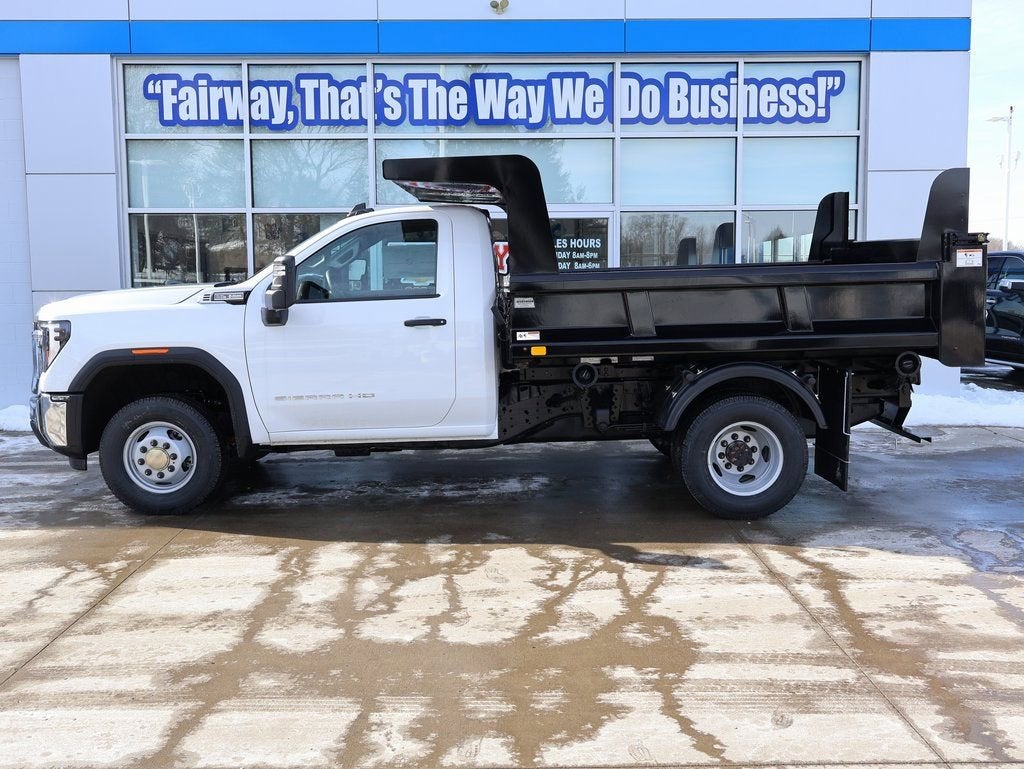 2026 GMC Sierra 3500 HD Chassis Cab Pro