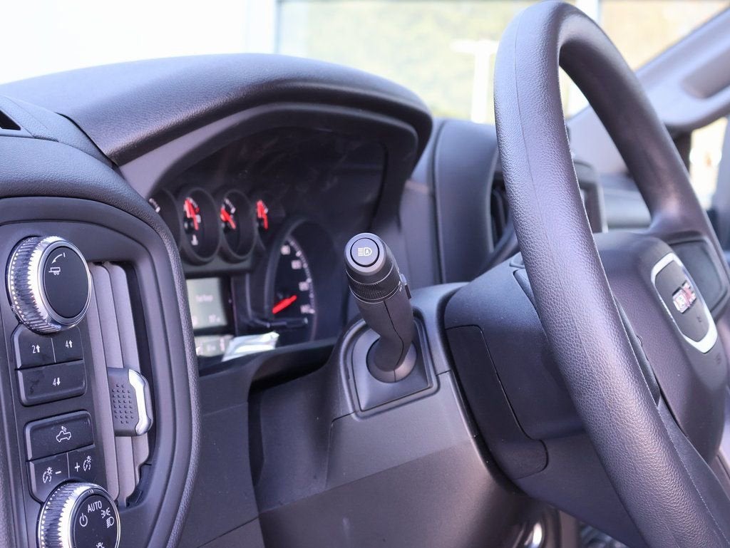 2025 GMC Sierra 3500 HD Chassis Cab Pro