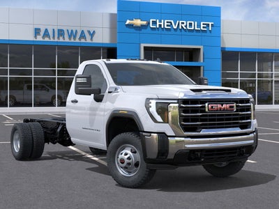 2025 GMC Sierra 3500 HD Chassis Cab Pro