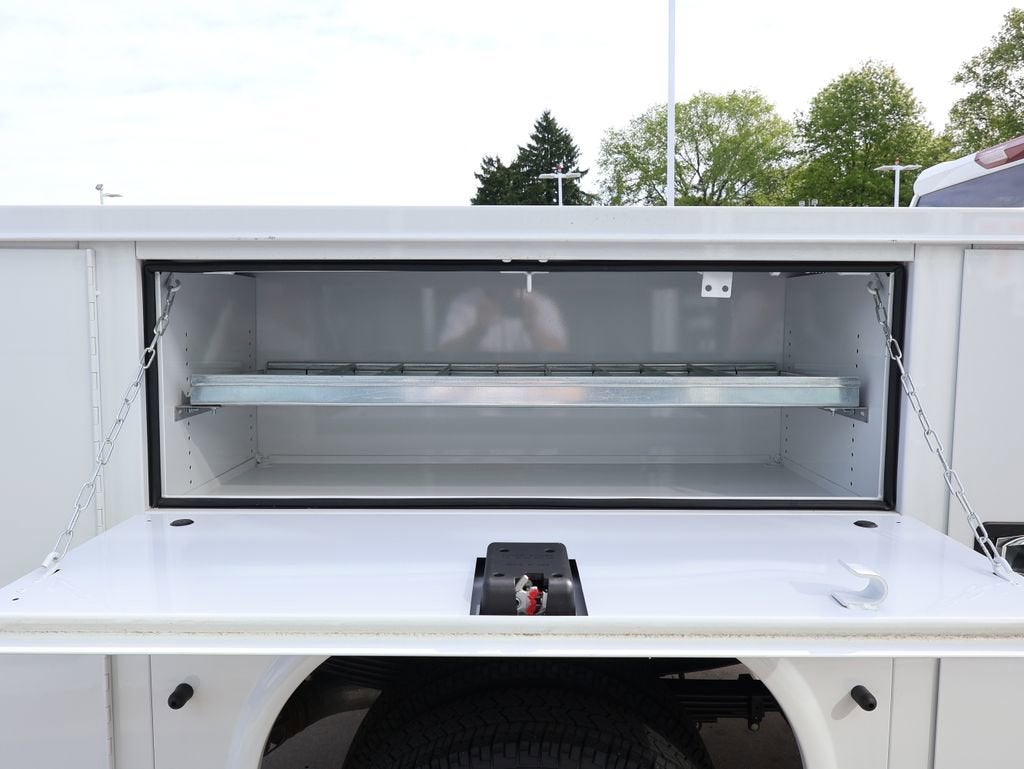 2026 GMC Sierra 3500 HD Chassis Cab Pro